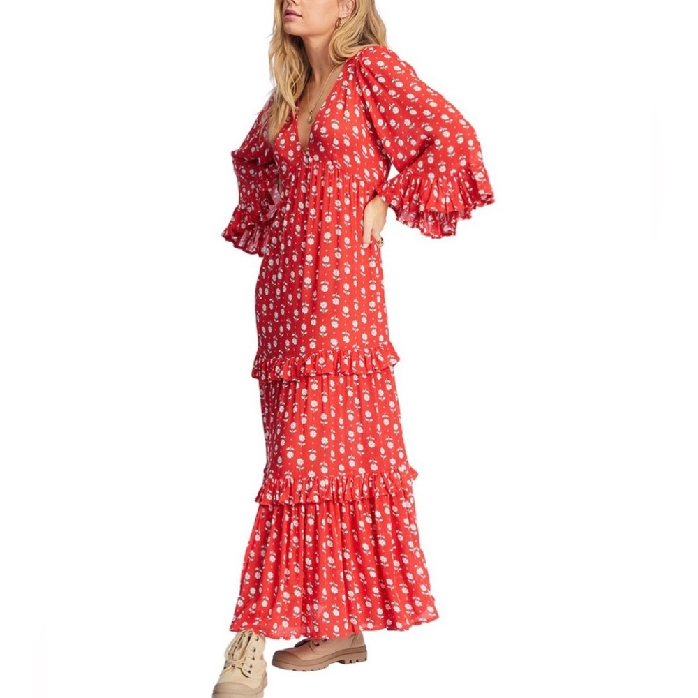 🎉Host Pick🎉 BILLABONG Red Floral, Time After Time, V-Neck Maxi Dress